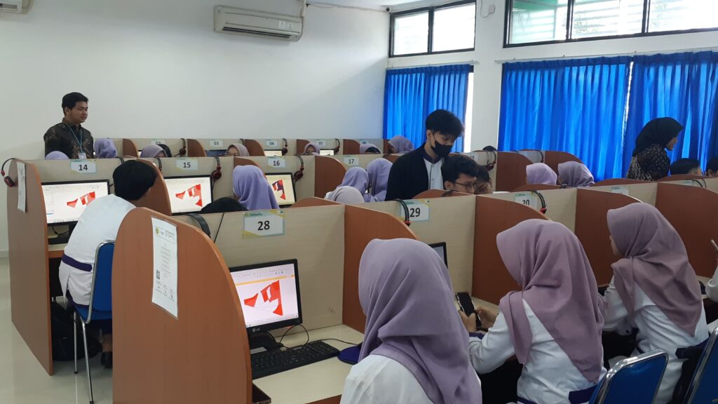 Pelatihan IT bagi Mahasiswa Semester Akhir Prodi DIII TLM – 17-18 Juni 2025